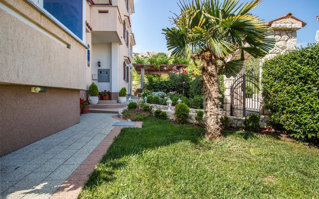 Apartments Maja And Sanja Baška Exteriör bild